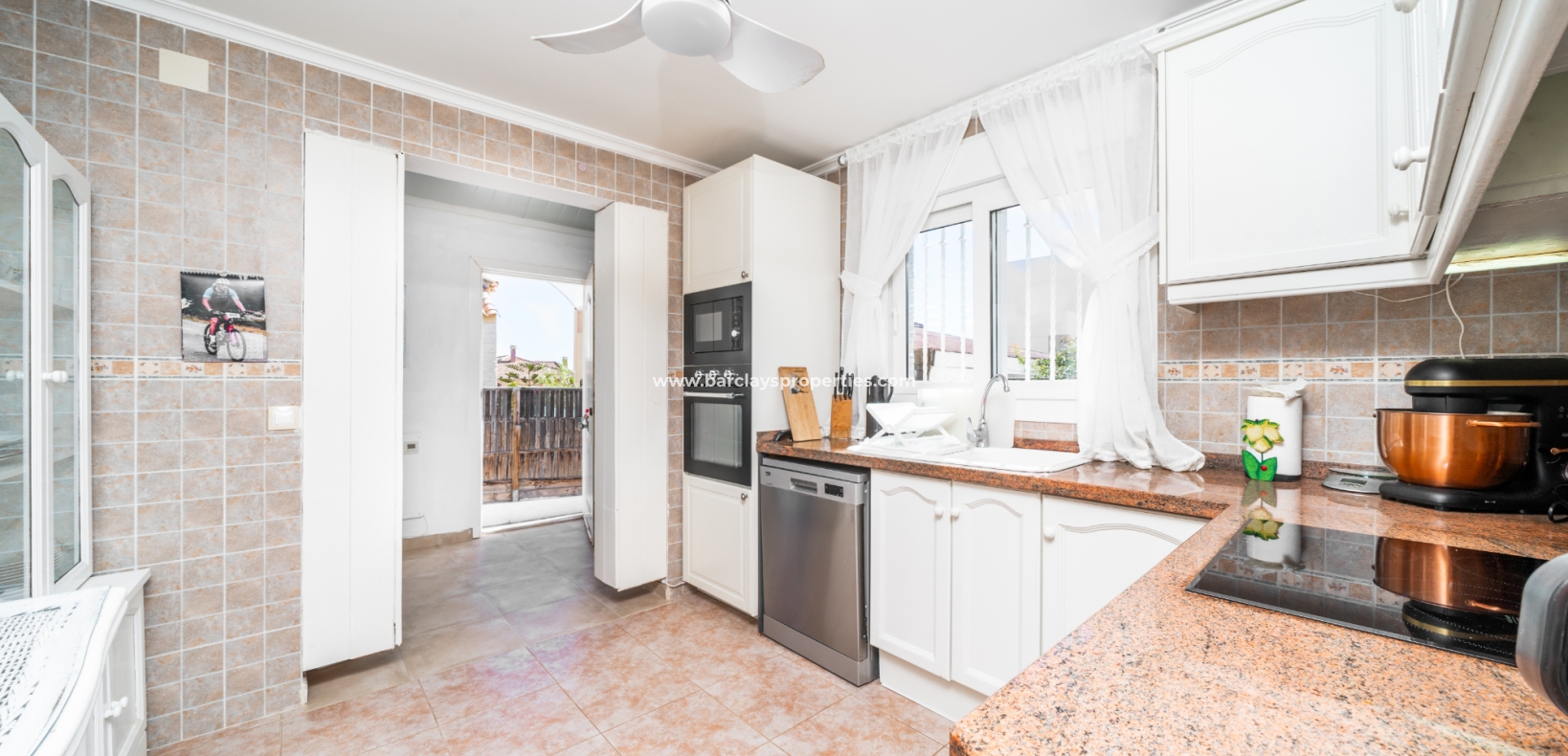 Wederverkoop - Vrijstaande Villa - Urb. La Marina