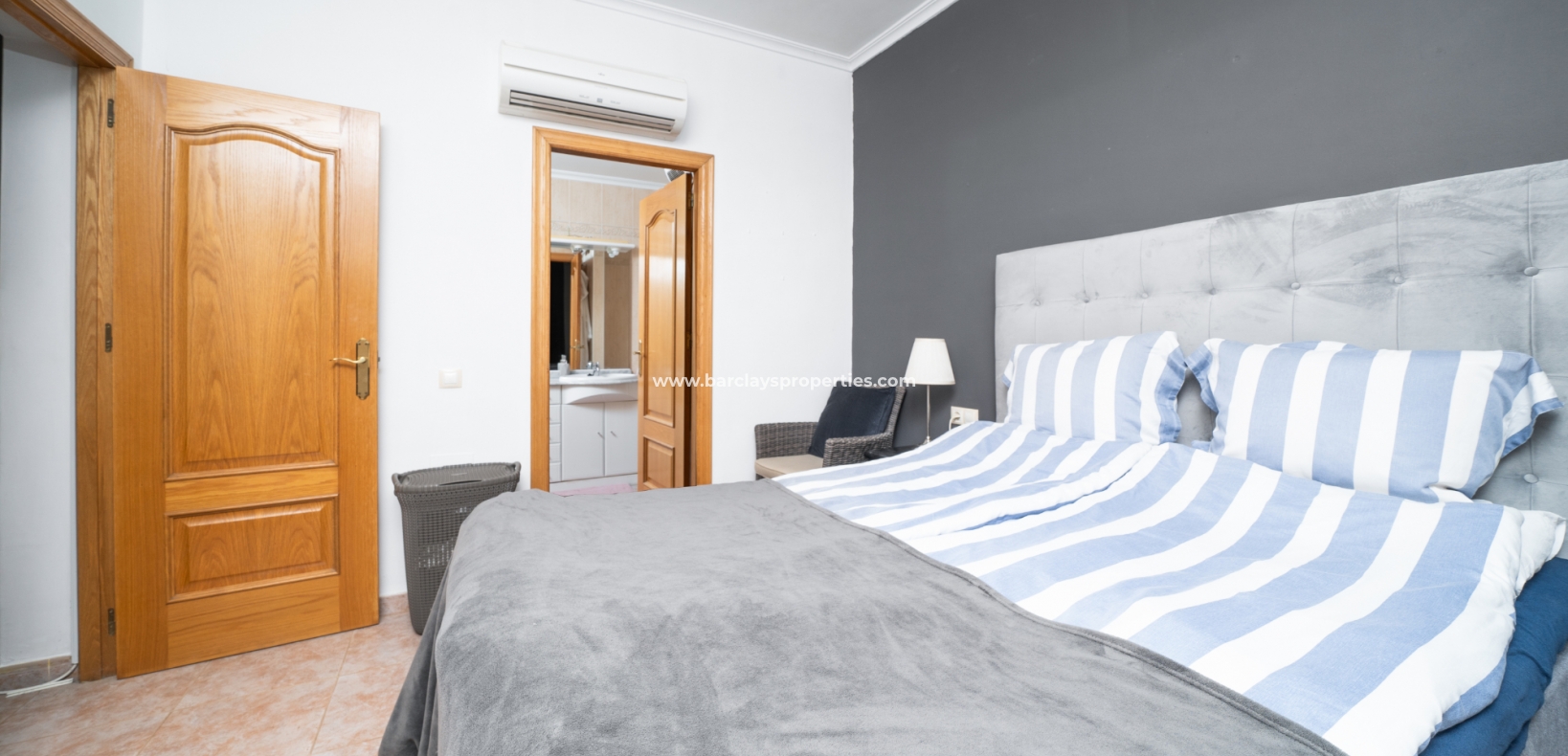 Wederverkoop - Vrijstaande Villa - Urb. La Marina