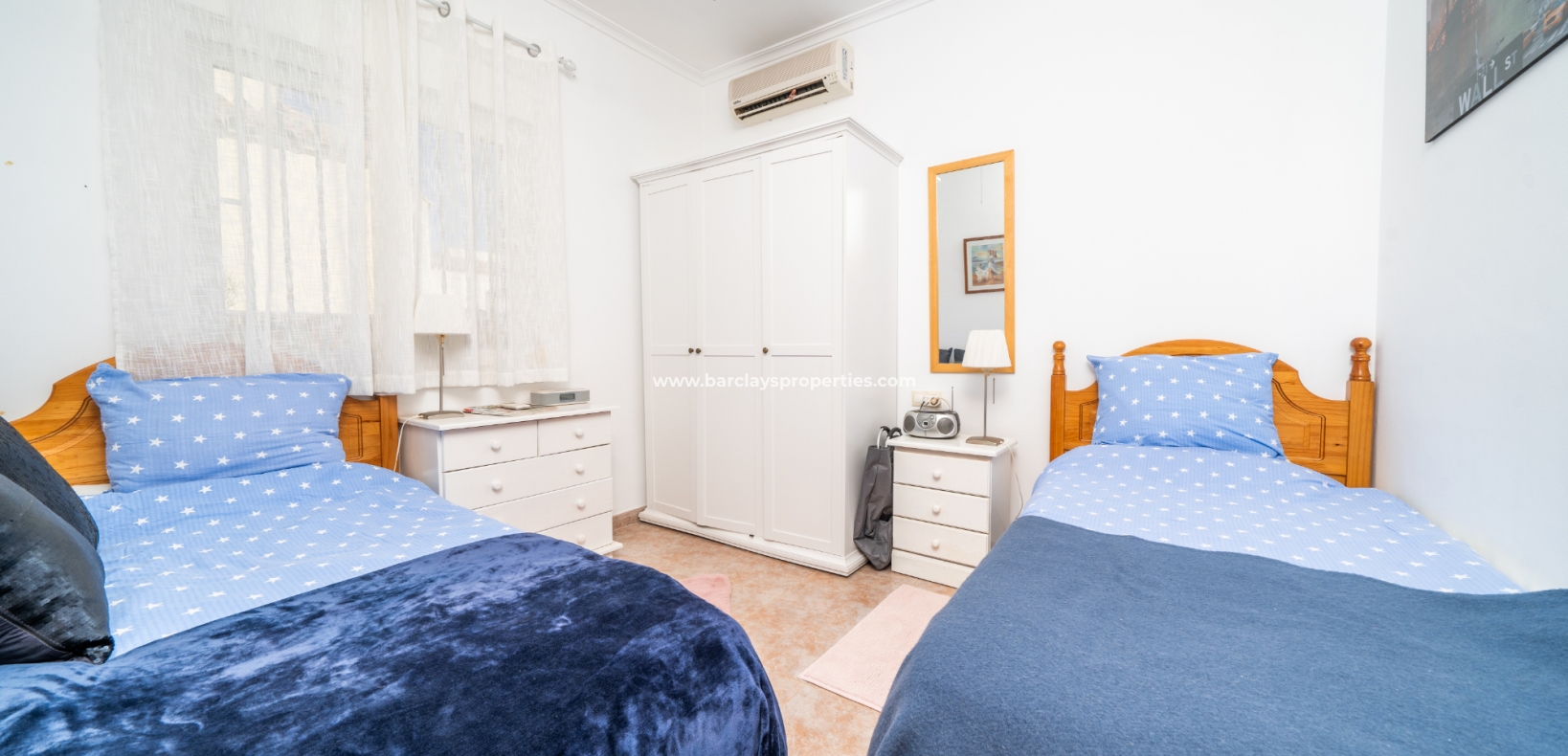 Wederverkoop - Vrijstaande Villa - Urb. La Marina