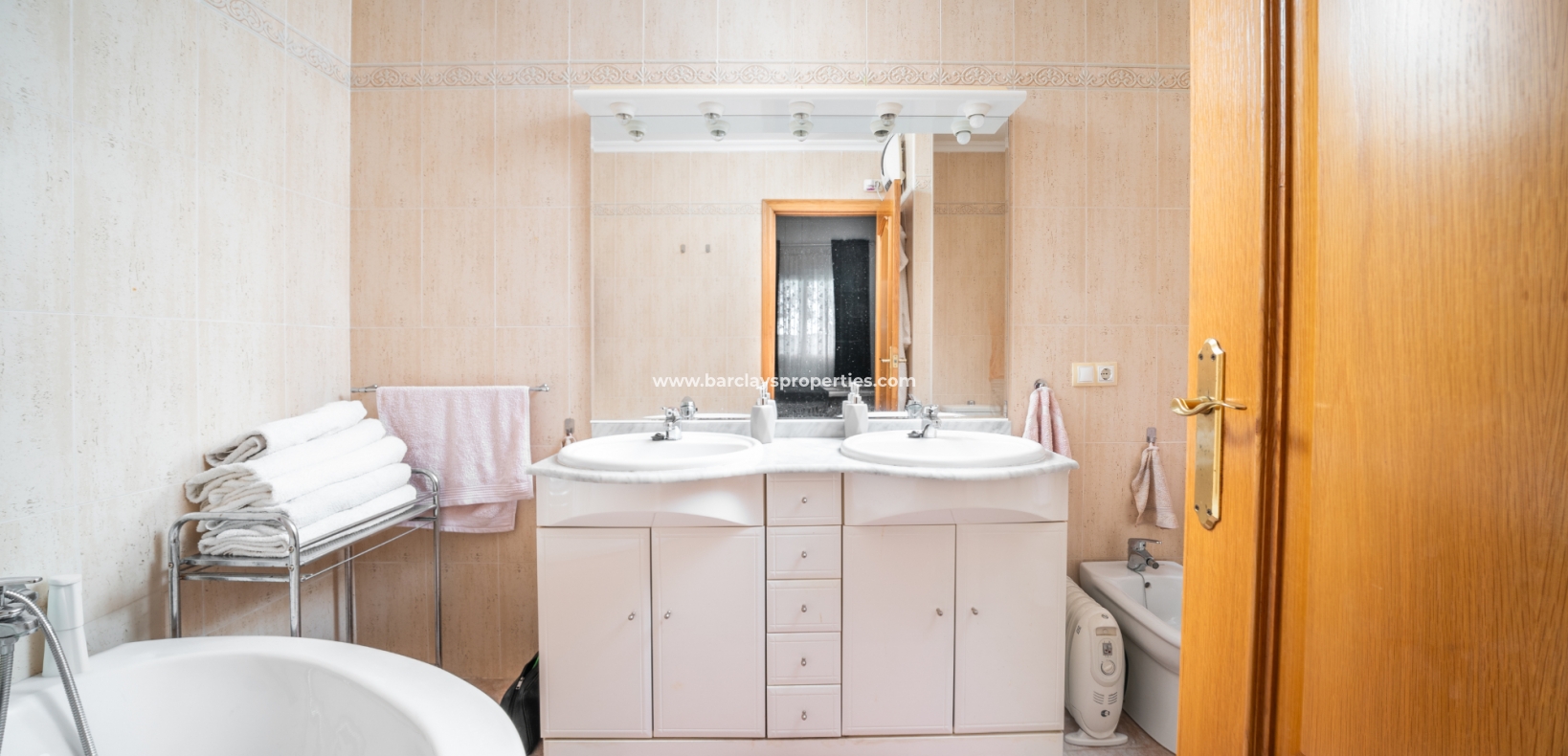 Wederverkoop - Vrijstaande Villa - Urb. La Marina