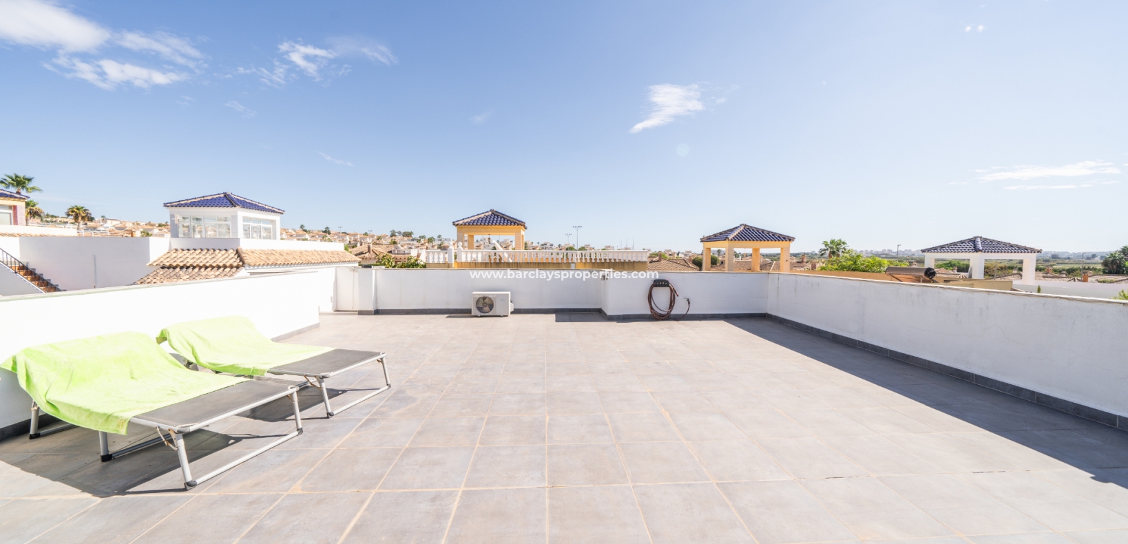 Wederverkoop - Vrijstaande Villa - Urb. La Marina