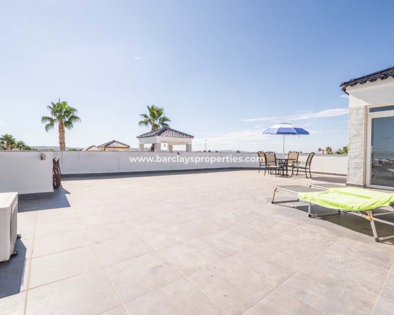 Wederverkoop - Vrijstaande Villa - Urb. La Marina