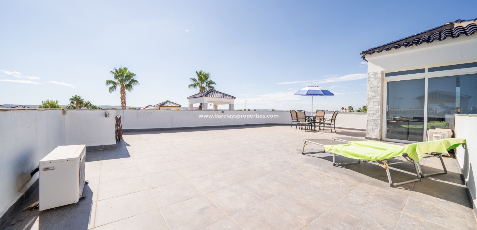 Wederverkoop - Vrijstaande Villa - Urb. La Marina