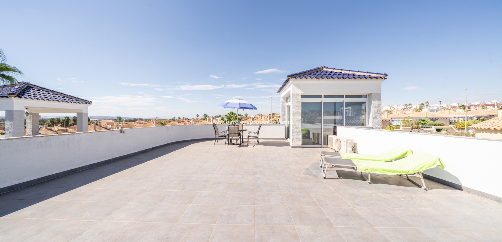 Wederverkoop - Vrijstaande Villa - Urb. La Marina