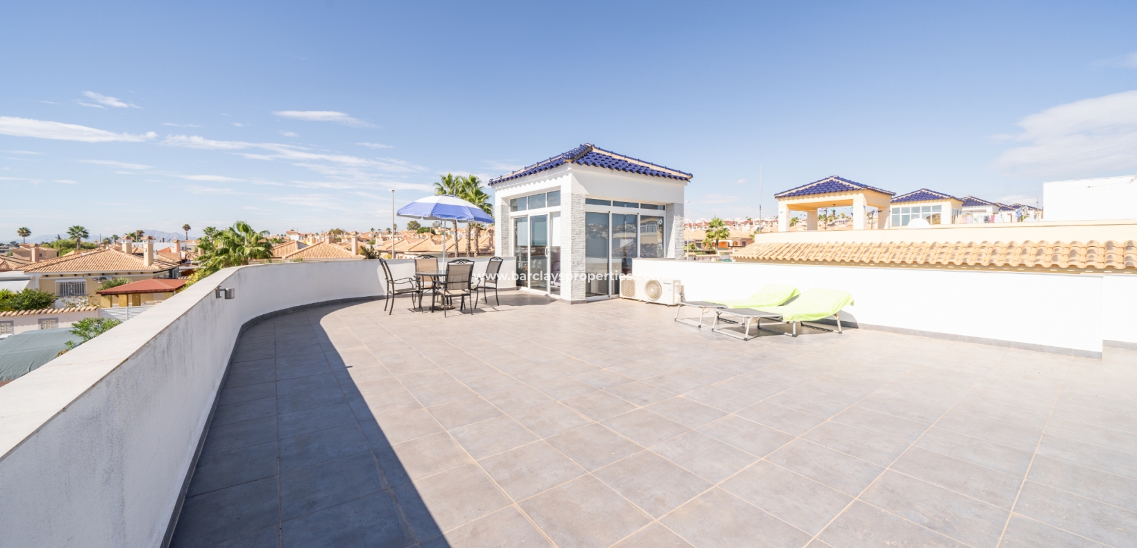 Wederverkoop - Vrijstaande Villa - Urb. La Marina