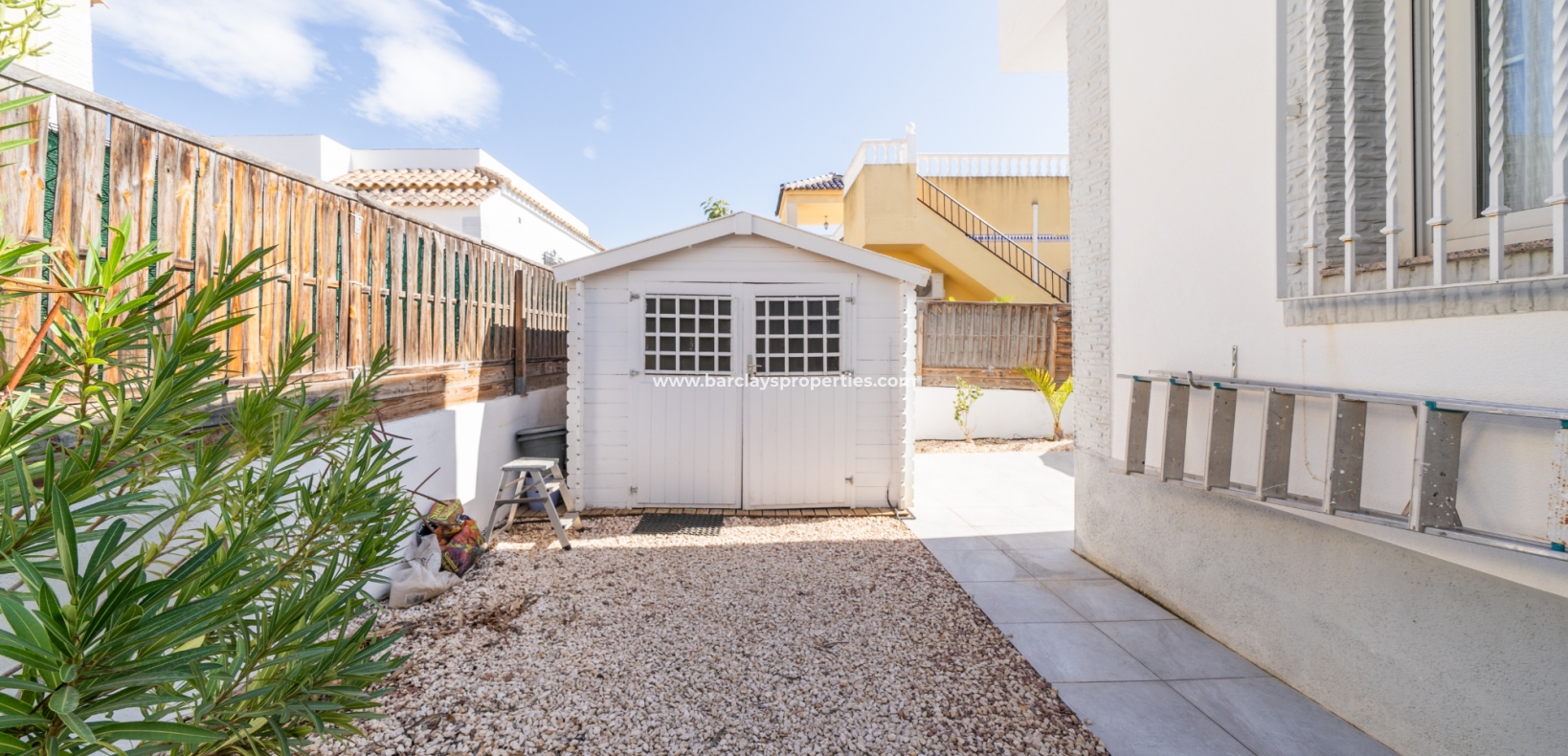 Wederverkoop - Vrijstaande Villa - Urb. La Marina