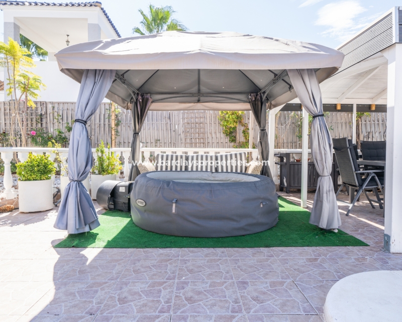 Wederverkoop - Vrijstaande Villa - Urb. La Marina