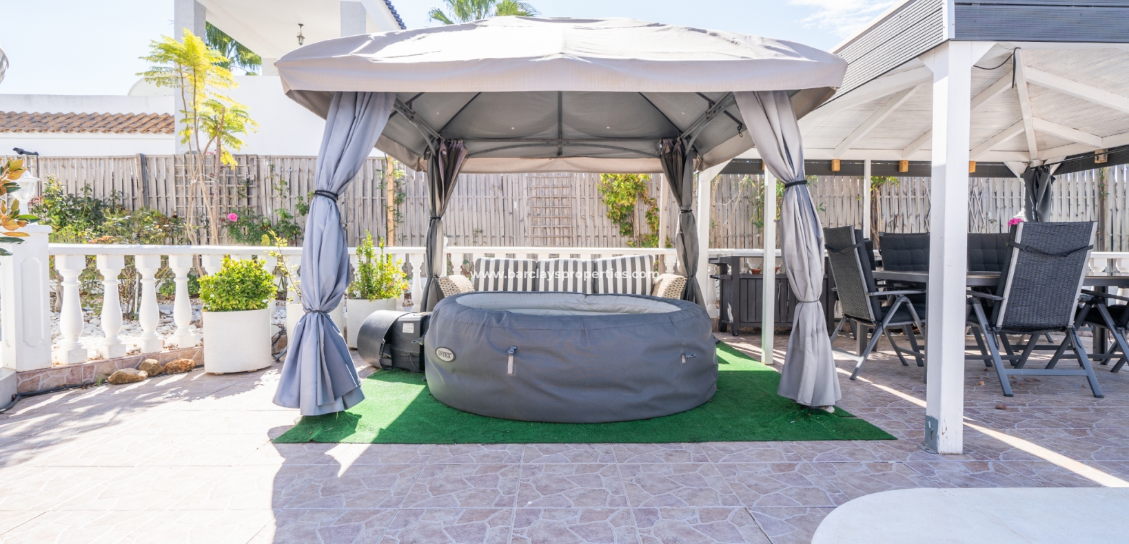 Wederverkoop - Vrijstaande Villa - Urb. La Marina