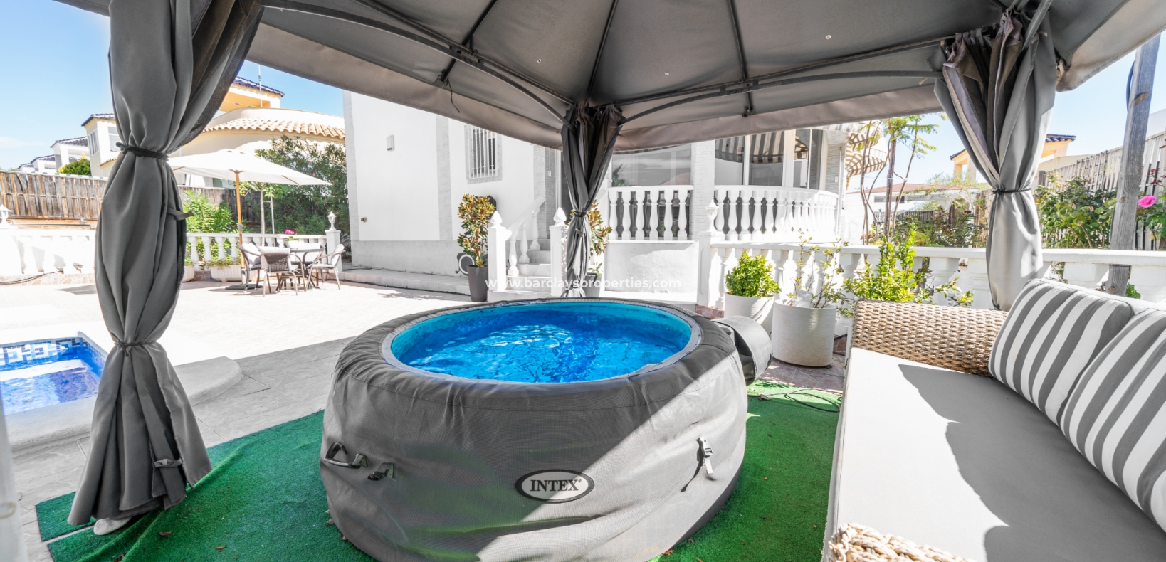 Wederverkoop - Vrijstaande Villa - Urb. La Marina