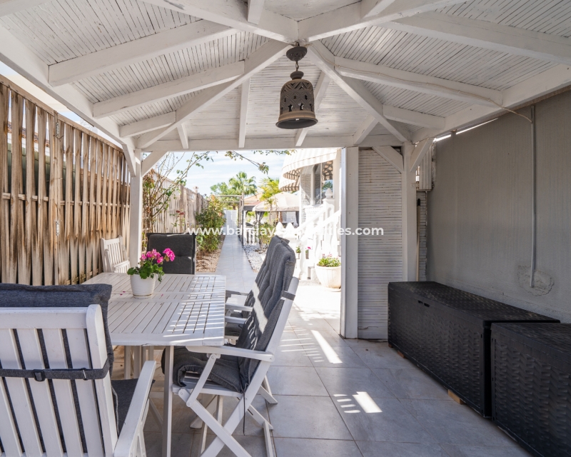 Wederverkoop - Vrijstaande Villa - Urb. La Marina