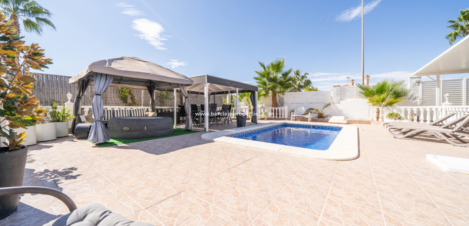 Wederverkoop - Vrijstaande Villa - Urb. La Marina