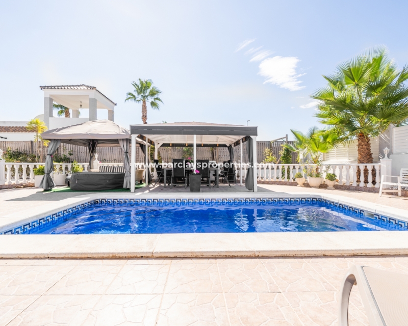 Wederverkoop - Vrijstaande Villa - Urb. La Marina