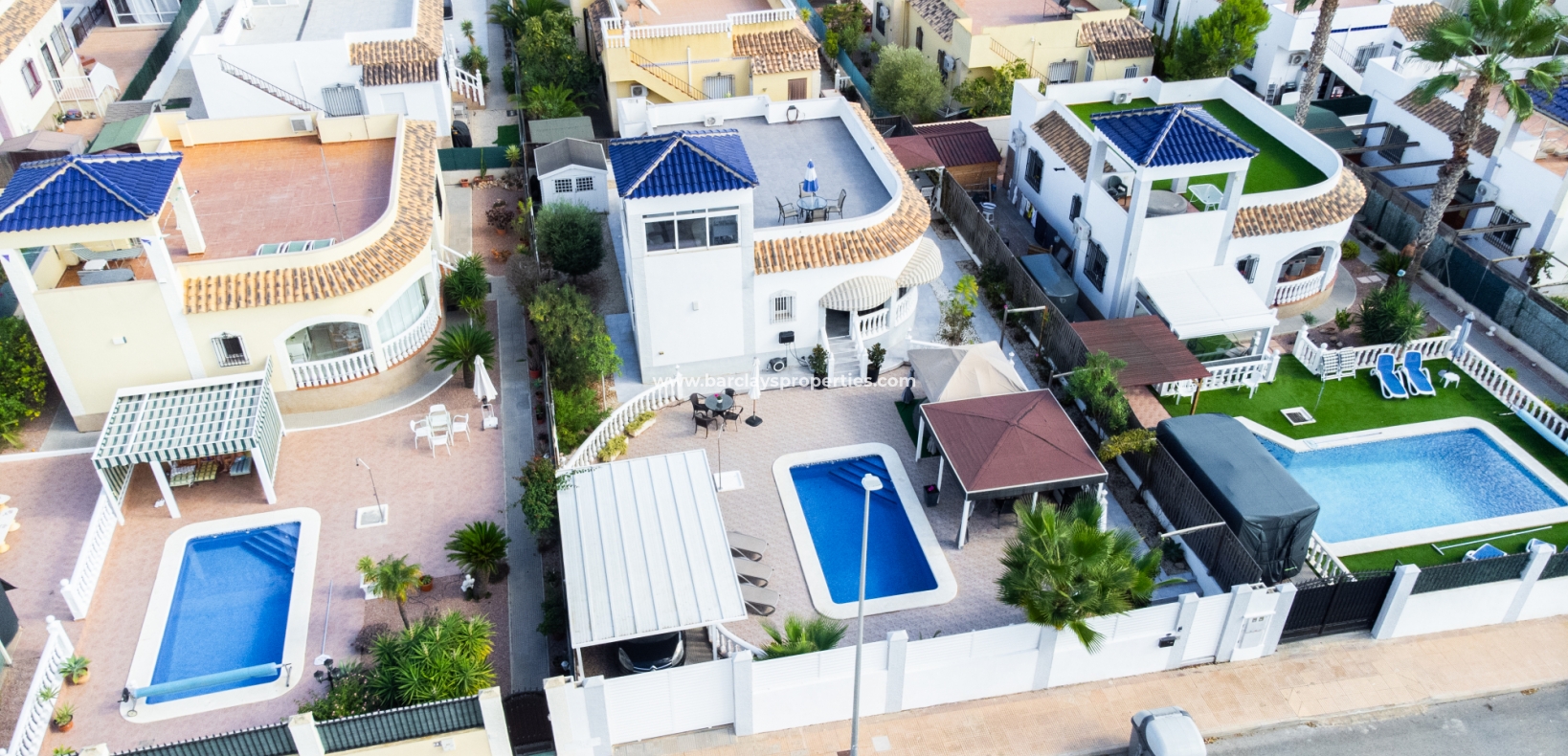 Wederverkoop - Vrijstaande Villa - Urb. La Marina