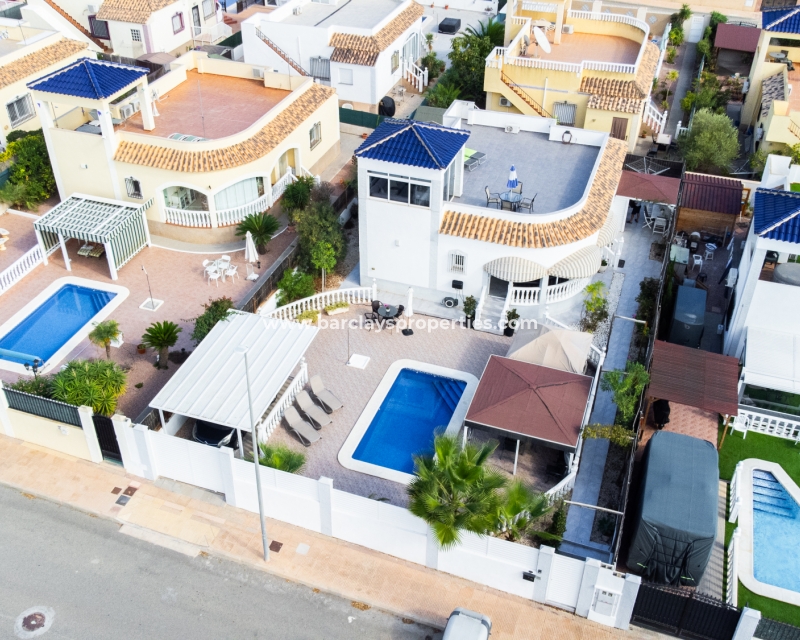 Wederverkoop - Vrijstaande Villa - Urb. La Marina