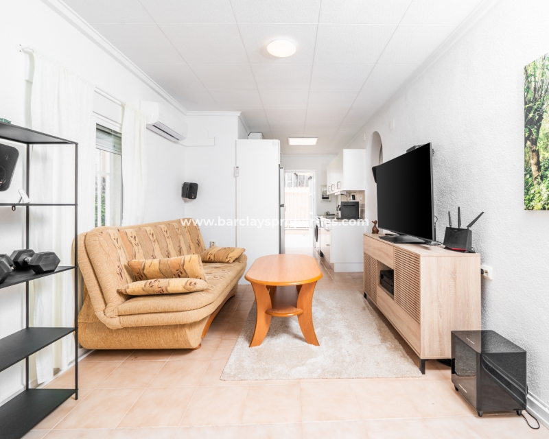 Wederverkoop - Vrijstaande Villa - Urb. La Marina