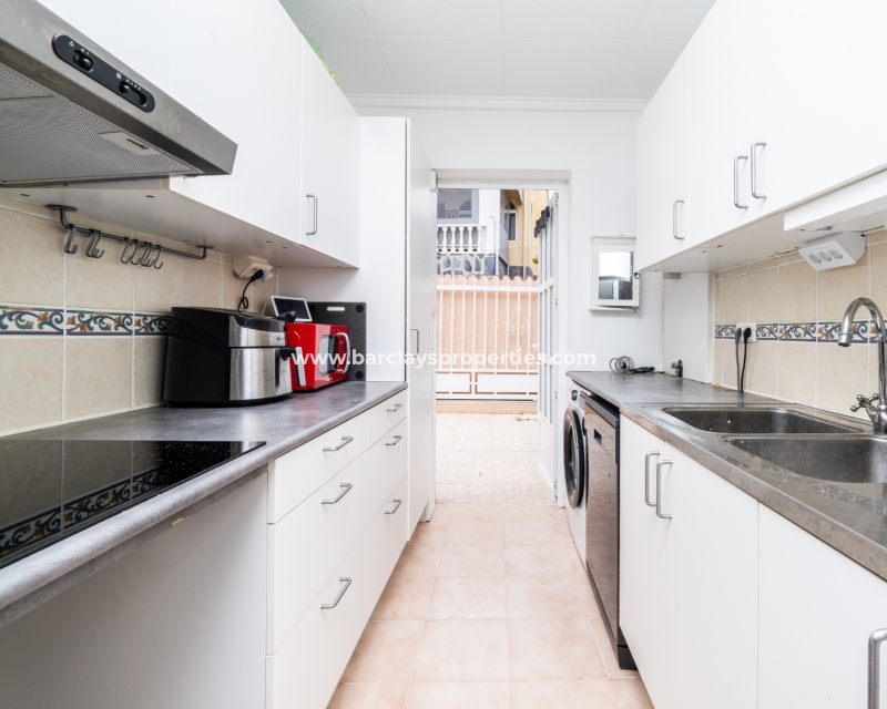 Wederverkoop - Vrijstaande Villa - Urb. La Marina