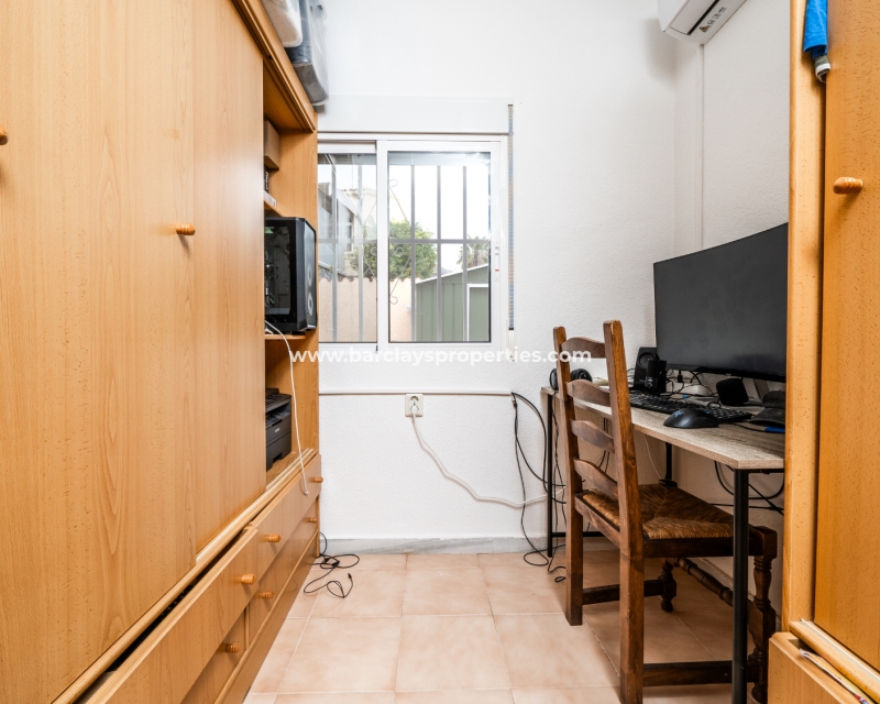 Wederverkoop - Vrijstaande Villa - Urb. La Marina