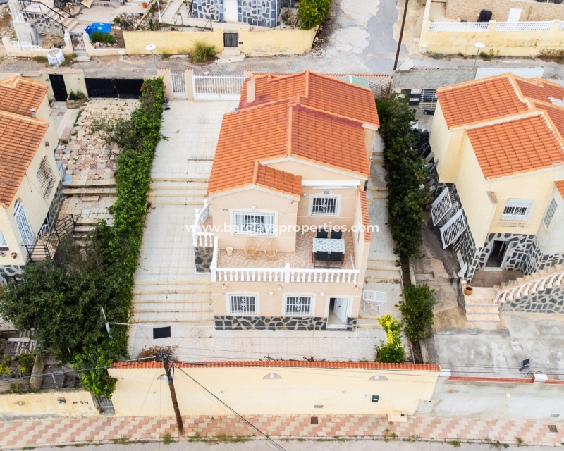 Wederverkoop - Vrijstaande Villa - Urb. La Marina