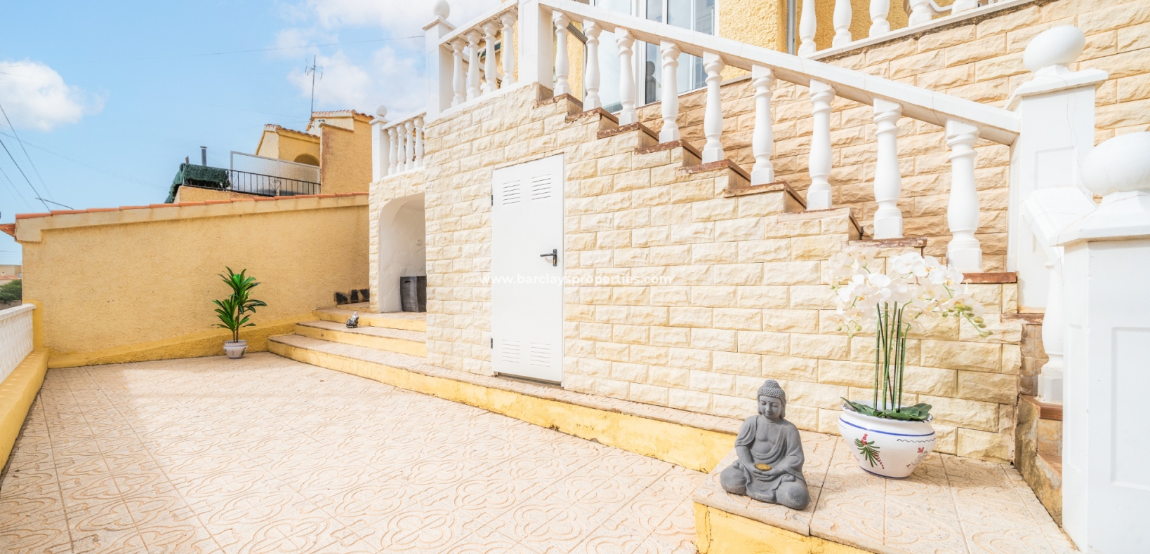 Wederverkoop - Vrijstaande Villa - Urb. La Marina