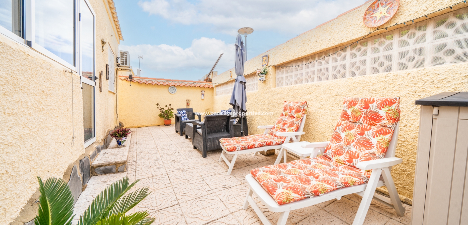 Wederverkoop - Vrijstaande Villa - Urb. La Marina