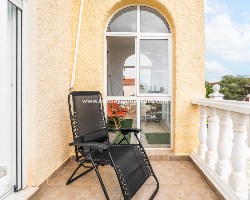 Wederverkoop - Vrijstaande Villa - Urb. La Marina