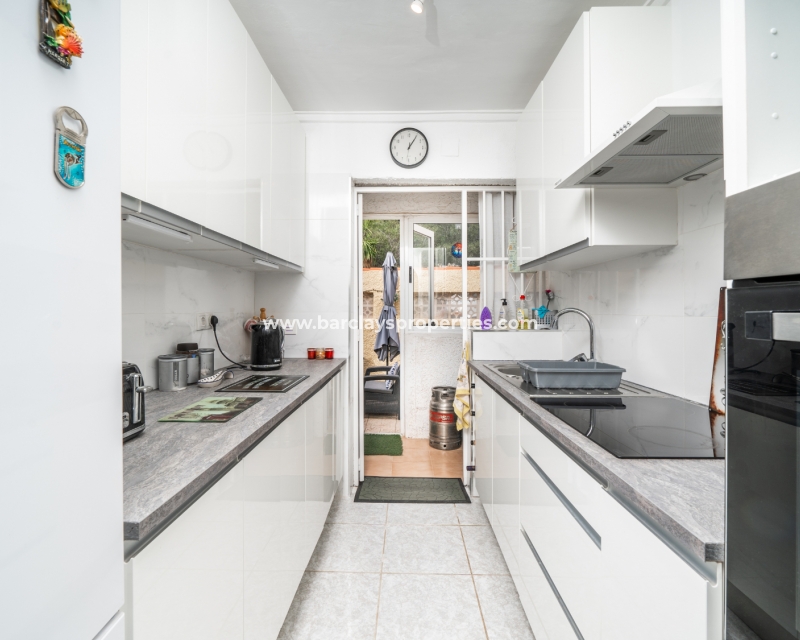 Wederverkoop - Vrijstaande Villa - Urb. La Marina