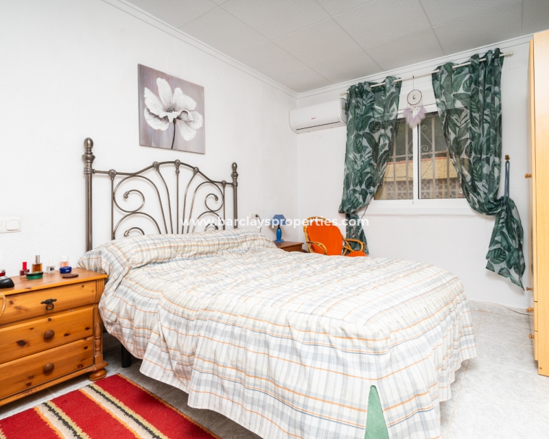 Wederverkoop - Vrijstaande Villa - Urb. La Marina