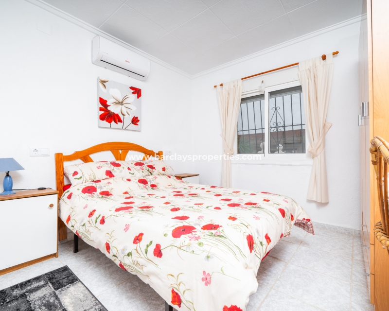 Wederverkoop - Vrijstaande Villa - Urb. La Marina