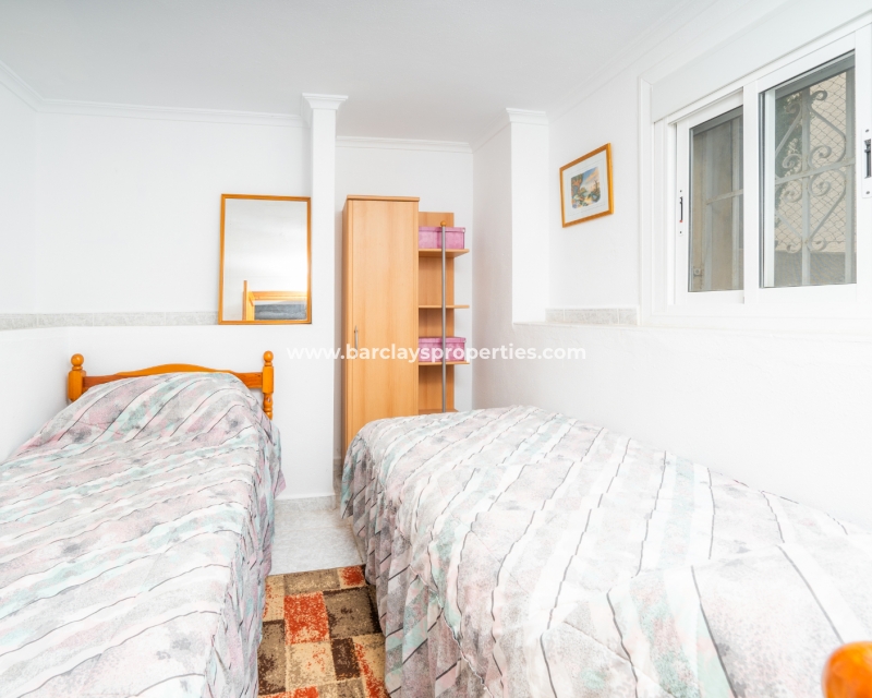 Wederverkoop - Vrijstaande Villa - Urb. La Marina