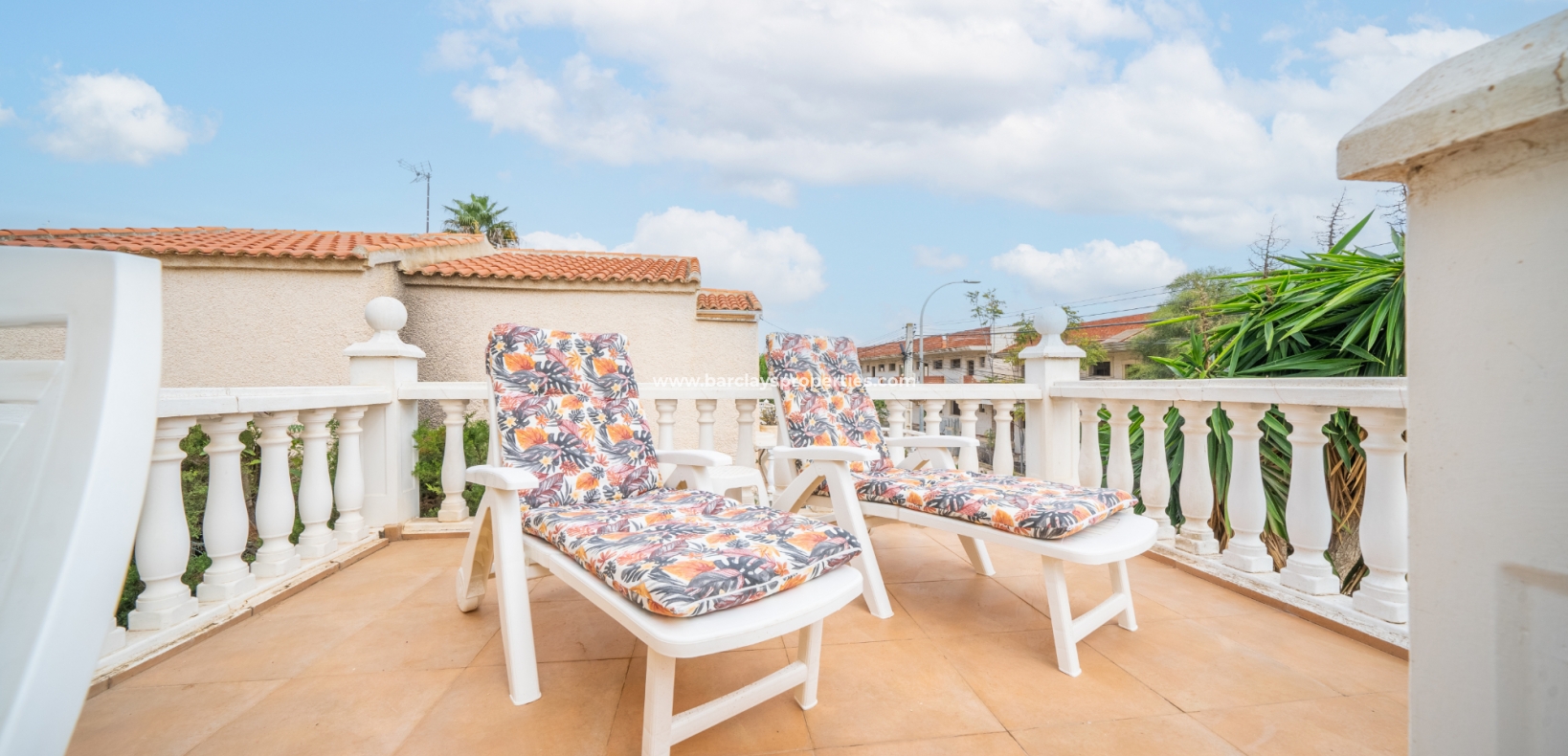 Wederverkoop - Vrijstaande Villa - Urb. La Marina