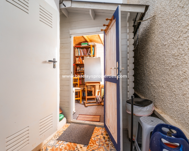 Wederverkoop - Vrijstaande Villa - Urb. La Marina