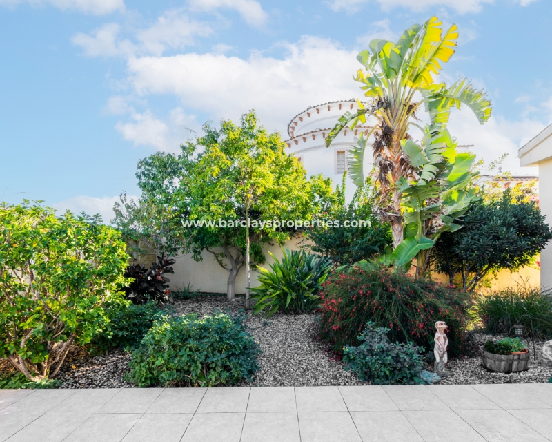 Wederverkoop - Vrijstaande Villa - Urb. La Marina