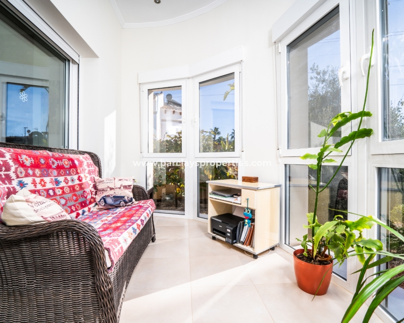 Wederverkoop - Vrijstaande Villa - Urb. La Marina