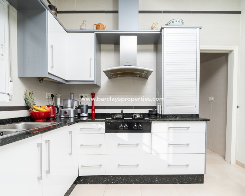 Wederverkoop - Vrijstaande Villa - Urb. La Marina