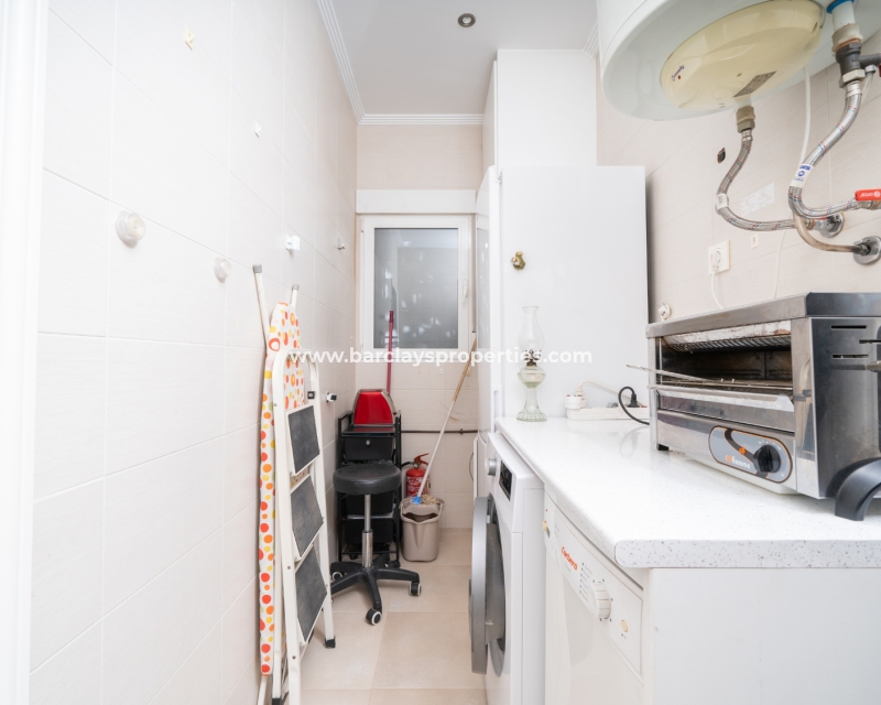 Wederverkoop - Vrijstaande Villa - Urb. La Marina