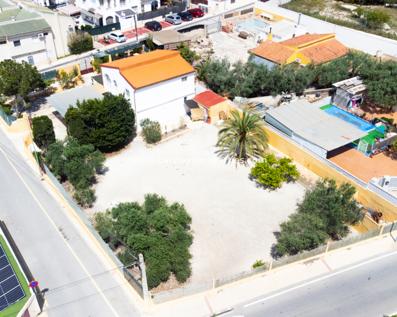 Wederverkoop - Vrijstaande Villa - Urb. La Marina