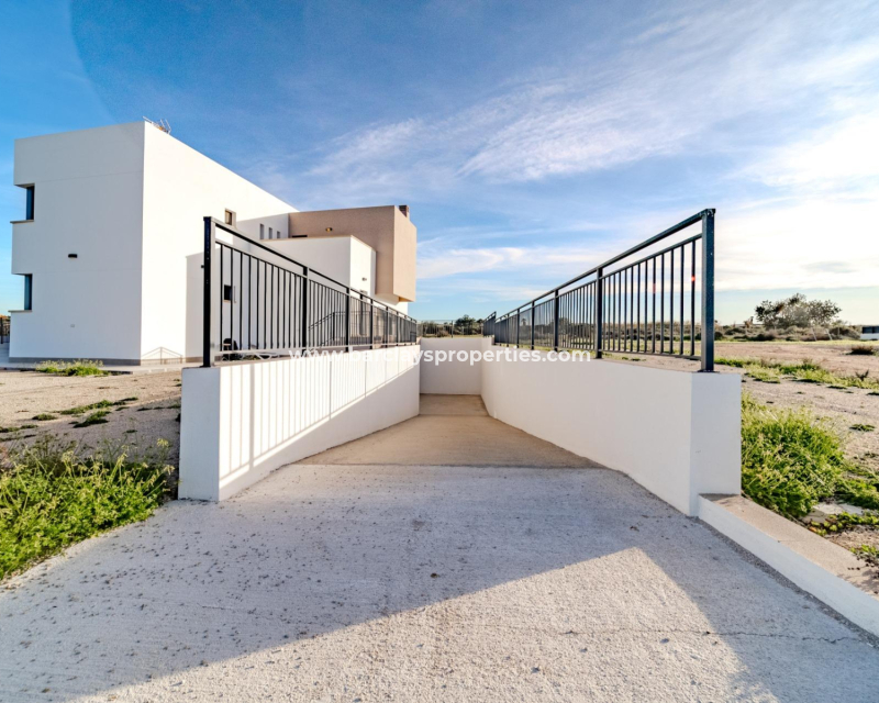 Wederverkoop - Vrijstaande Villa - Urb. La Marina