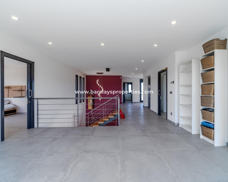 Wederverkoop - Vrijstaande Villa - Urb. La Marina