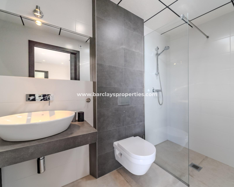 Wederverkoop - Vrijstaande Villa - Urb. La Marina