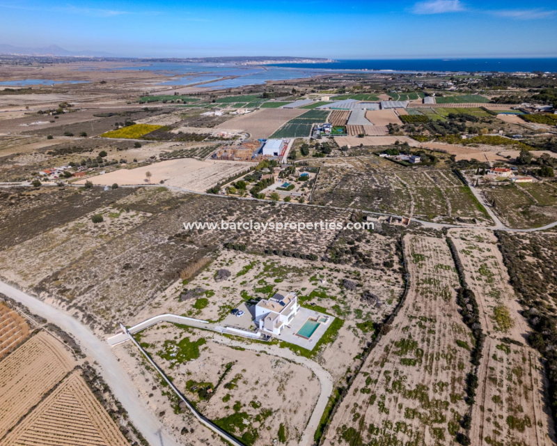 Wederverkoop - Vrijstaande Villa - Urb. La Marina