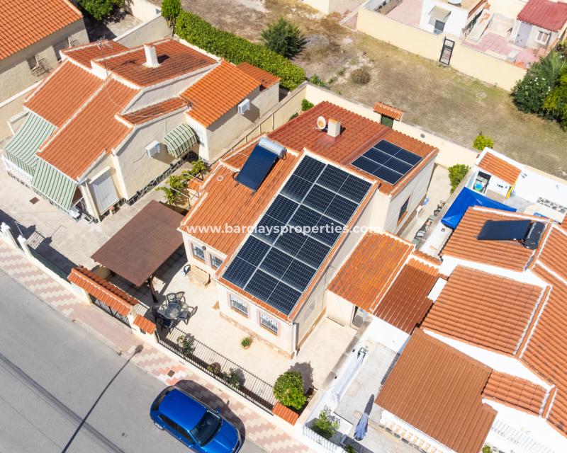 Wederverkoop - Vrijstaande Villa - Urb. La Marina