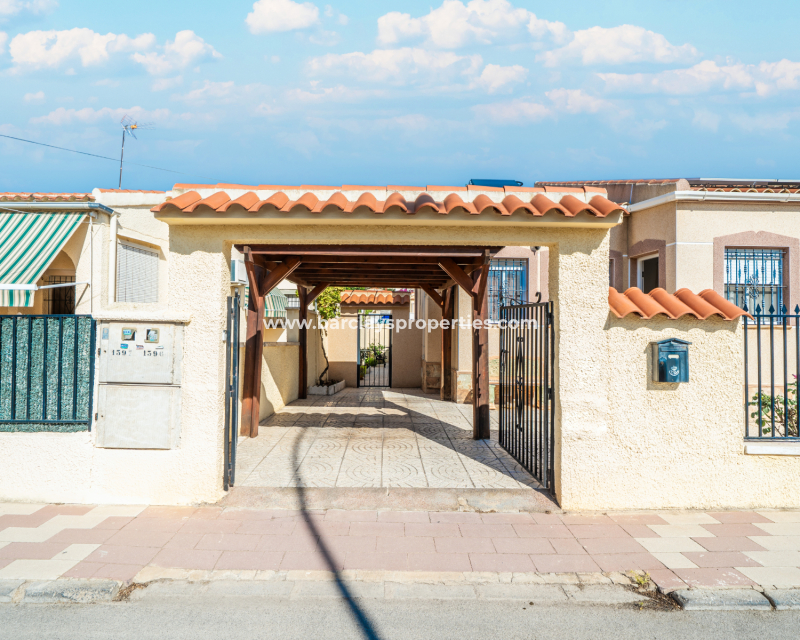 Wederverkoop - Vrijstaande Villa - Urb. La Marina