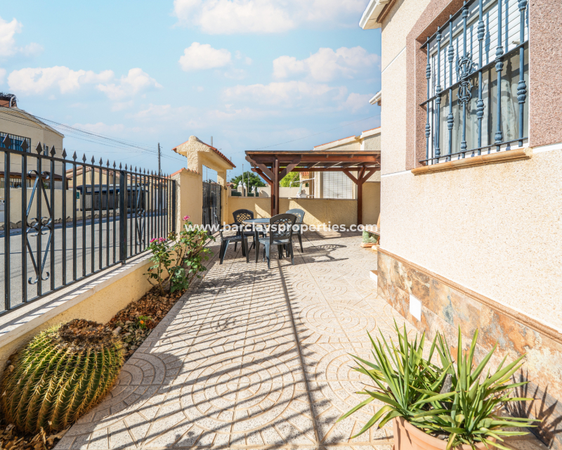 Wederverkoop - Vrijstaande Villa - Urb. La Marina