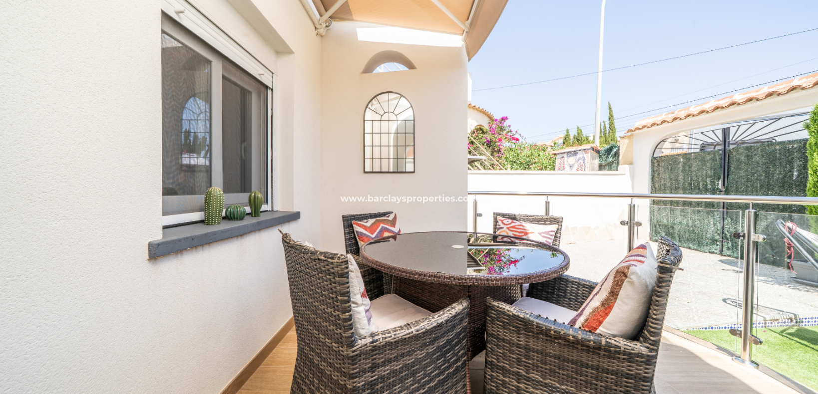 Wederverkoop - Vrijstaande Villa - Urb. La Marina