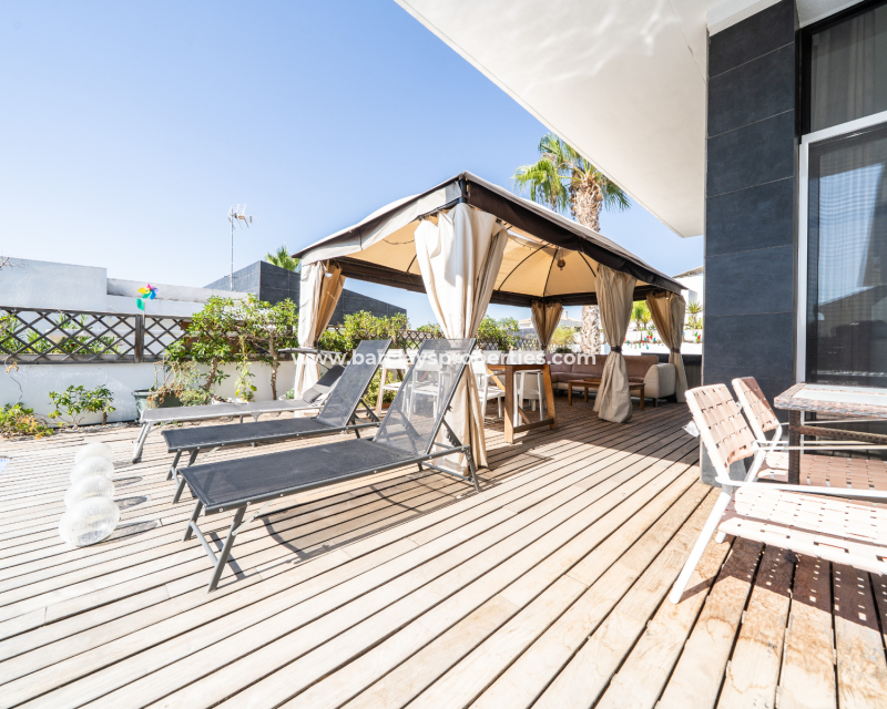 Wederverkoop - Vrijstaande Villa - Urb. La Marina