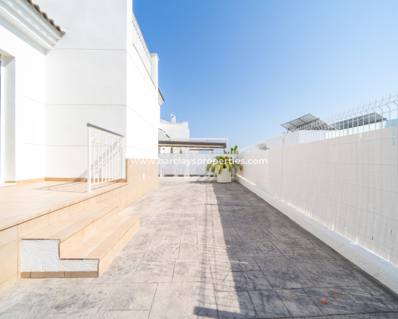 Wederverkoop - Vrijstaande Villa - Urb. La Marina