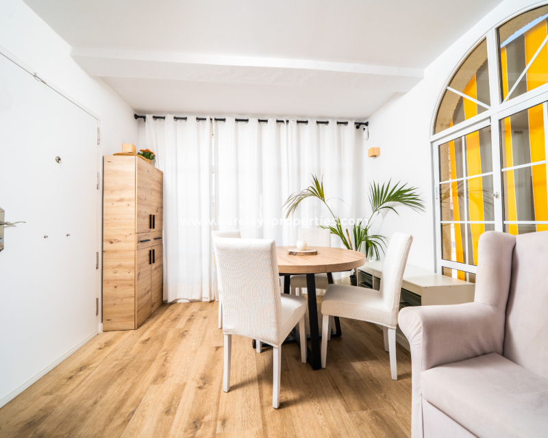 Wederverkoop - Vrijstaande Villa - Urb. La Marina