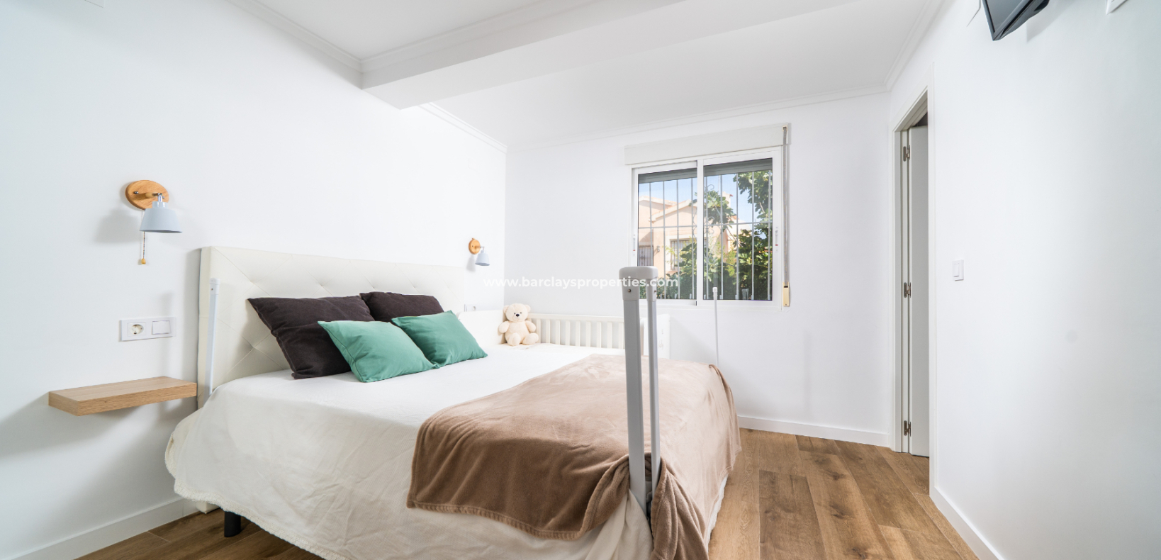 Wederverkoop - Vrijstaande Villa - Urb. La Marina