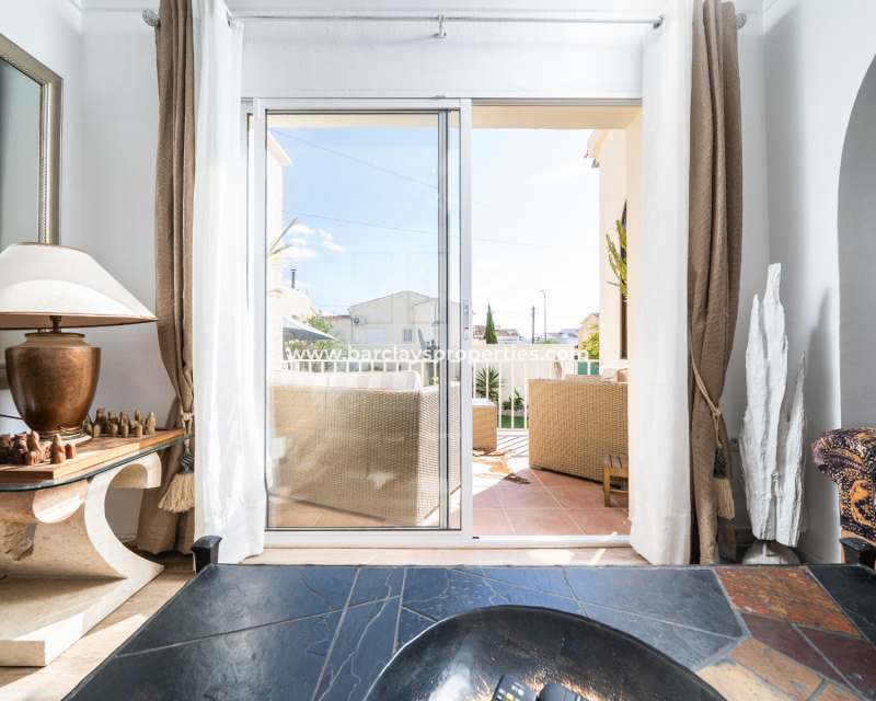 Wederverkoop - Vrijstaande Villa - Urb. La Marina