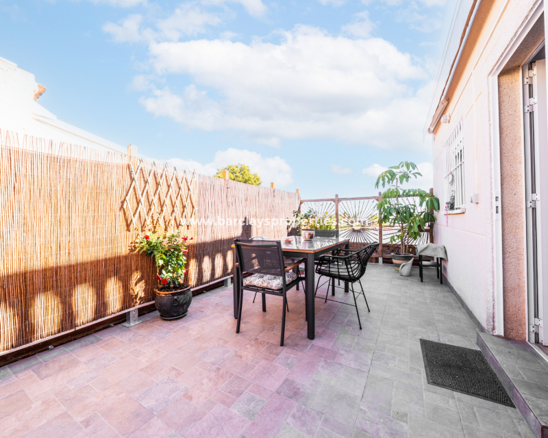 Wederverkoop - Vrijstaande Villa - Urb. La Marina